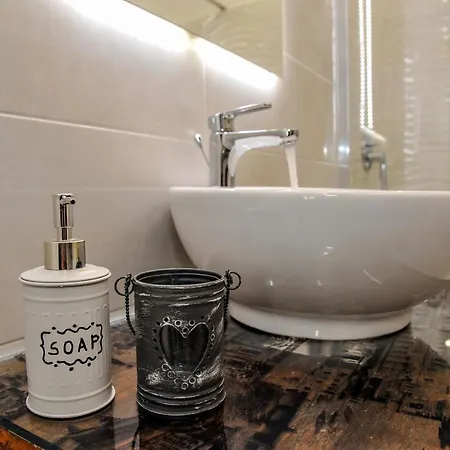 Casa Lele B&B 노토